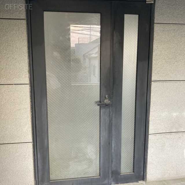 サンク成城2F 2階 貸室入口