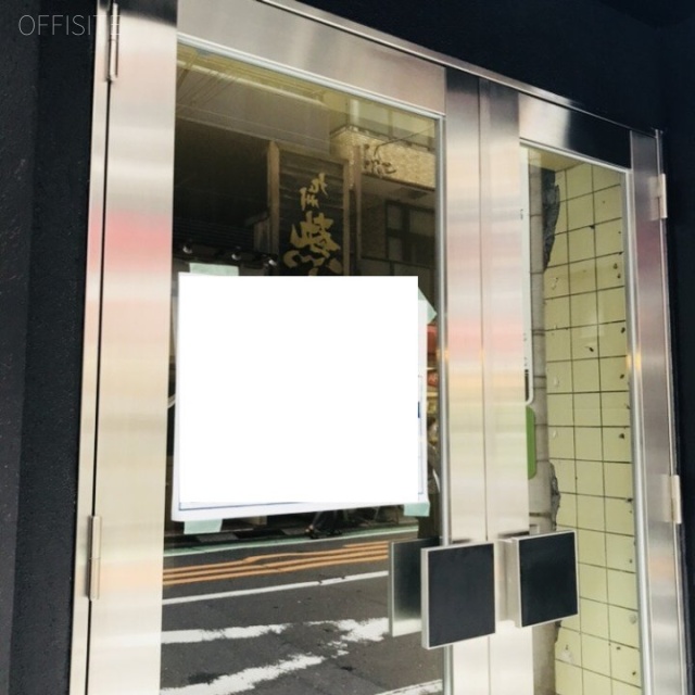 三橋屋ビル1F 1階 貸室入口