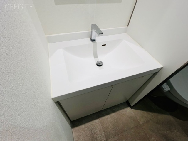 仲御徒町フロントビルB1F 洗面