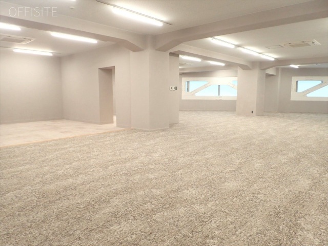 井雅ビル1F 事務所内②.jpg