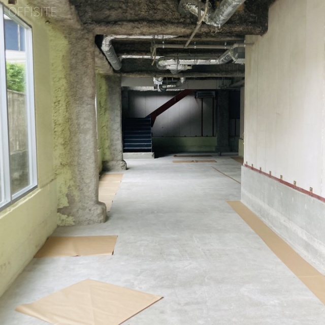 T・H・神宮外苑ビル1F~4F 1階~2階 室内