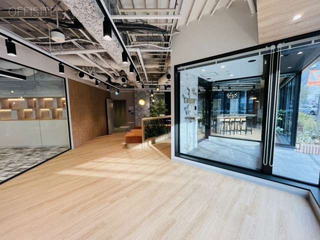 X-BASE SHIBUYA(クロスベースシブヤ)102 内装