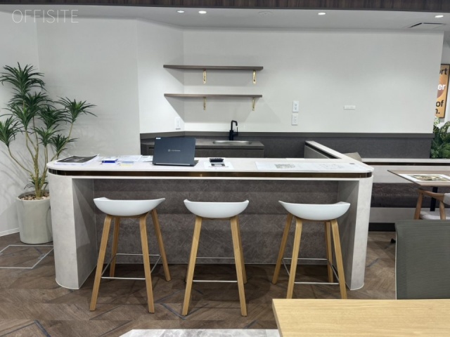 NOVEL WORK Otsuka7F 内装