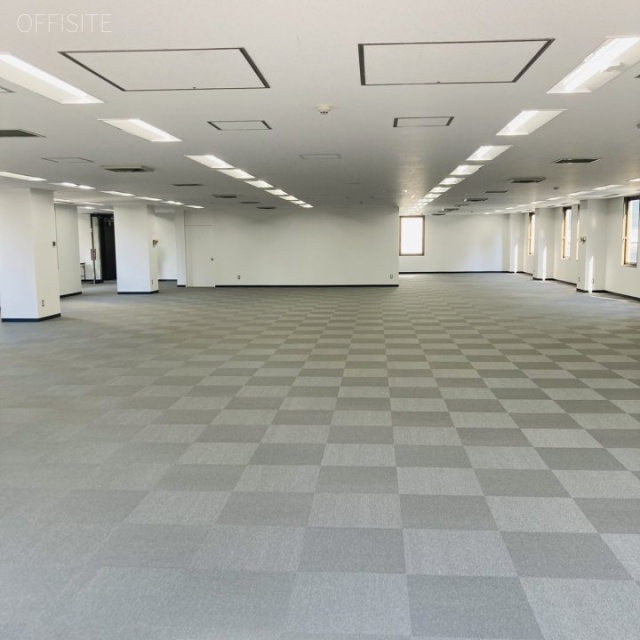 ロイヤルビルディング4F 4階 室内