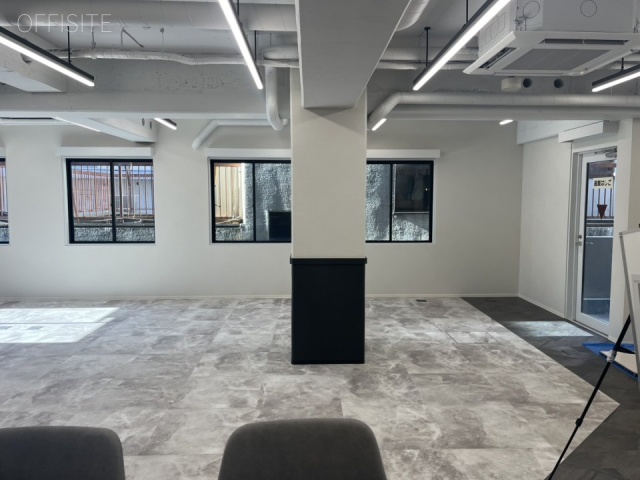 NOVEL WORK Otsuka6F 内装