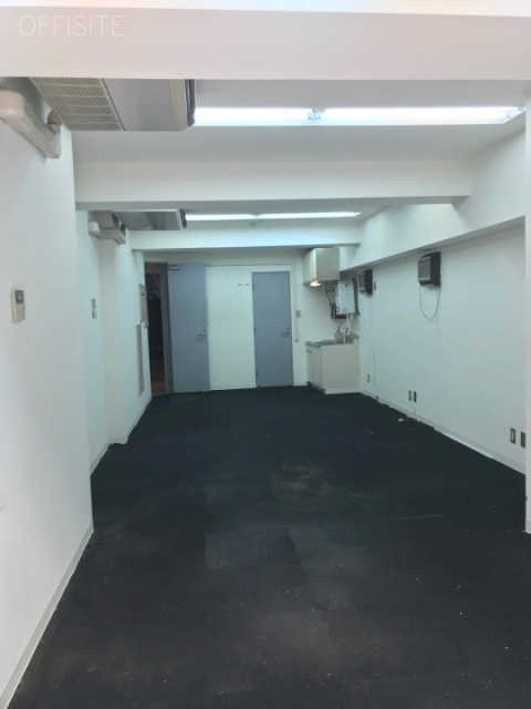 ローズベイ新富町ビル1F 1階 室内