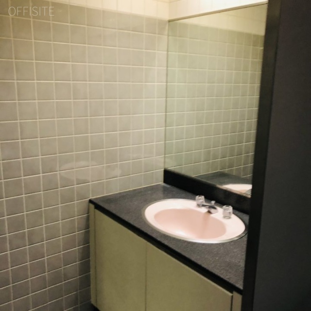 The Upper Residences at Minamiーaoyama2F 2階女子トイレ