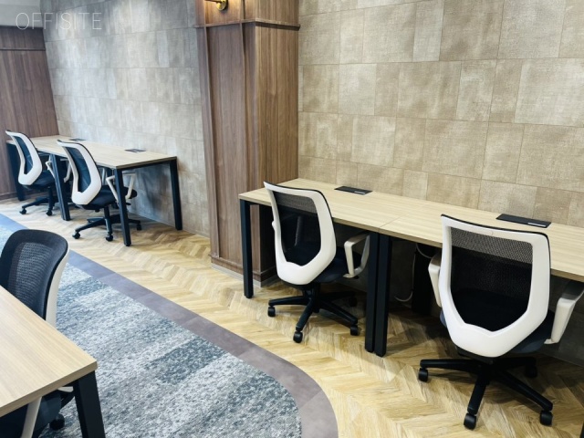 Biz Feel Iwamotocho (旧:神田TY)ビル5F 内装