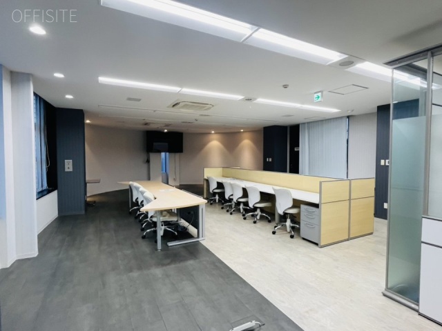 トラッドビル4F 内装