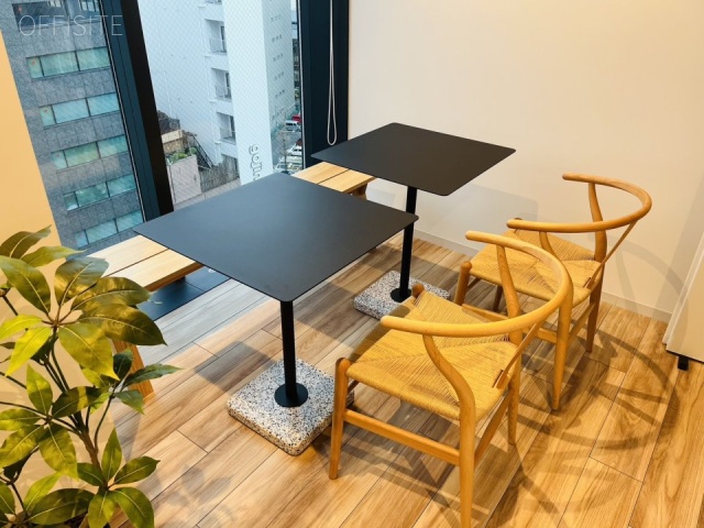 owns八丁堀9F セットアップ区画(別角度)