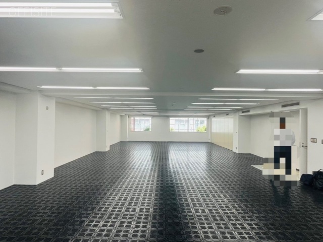 東新産業ビル2F 内装