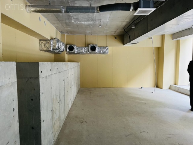 ARISTO表参道Ⅱ1F 1階 室内 南向き