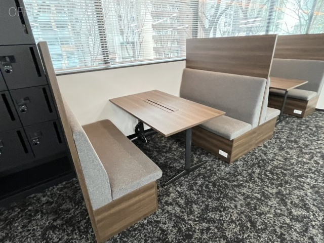 CIRCLES西新宿2F 内装