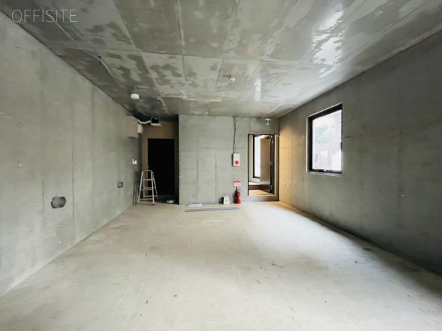 Root Building1F 内装