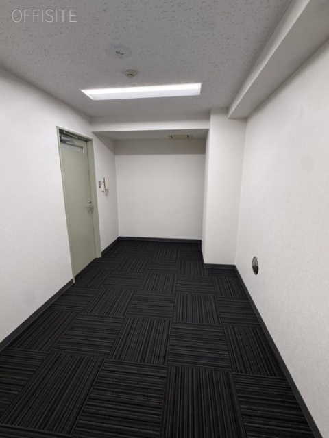 神田松楠(ショウナン)ビルB 小部屋が別にあります
