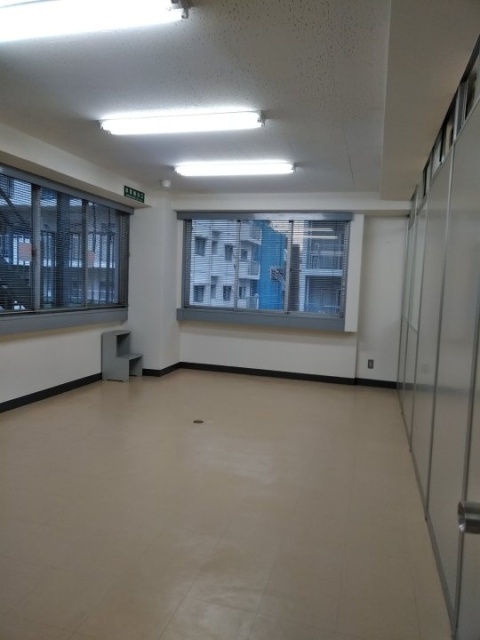 TKF第一会館4F 4階 室内
